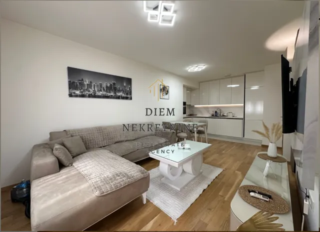 Izdavanje, jednosoban stan, 46m², City Kvart, Podgorica