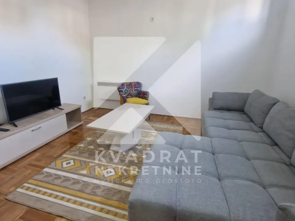 Prodaja, jednosoban stan, 39m², Blok 9, Podgorica