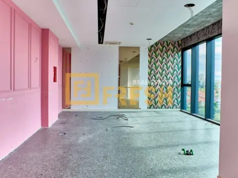 Izdavanje, poslovni prostor, 250m², Preko Morače, Podgorica - image 22