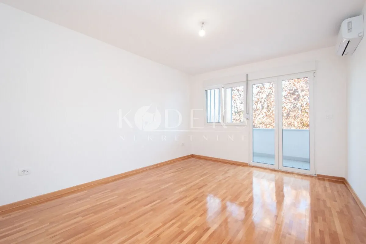 Rent, office space, 45m², Preko Morače, Podgorica