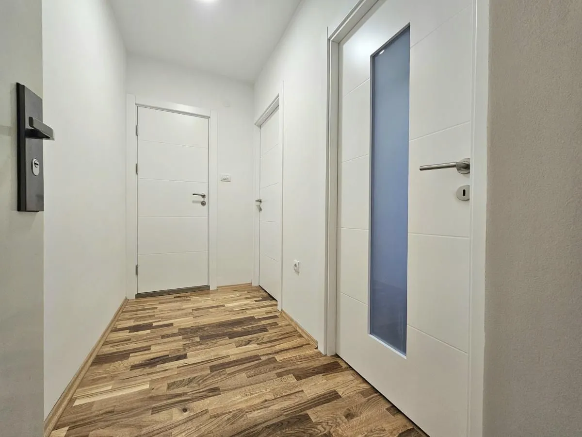 Prodaja, dvosoban stan, 43m², Cara Dušana, Novi Sad Sve Podlokacije