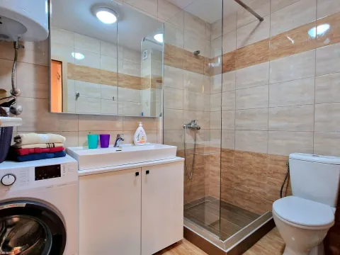 Izdavanje, jednosoban stan, 60m², Budva, Crna Gora - image 21