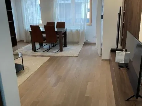 Izdavanje, trosoban stan, 66m², Vračar Sve Podlokacije, Beograd - image 3