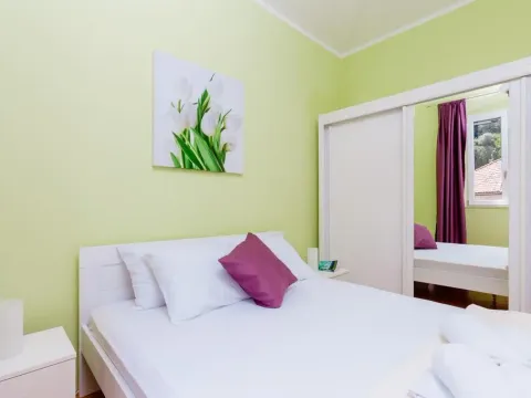 Rent, two bedroom apartment, 62m², Stari Grad Kotor, Kotor - image 7