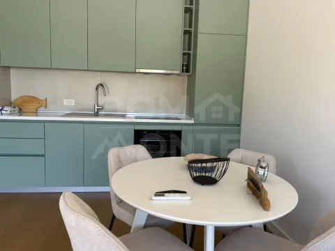 Rent, one bedroom apartment, 40m², Tivat, Crna Gora - image 5