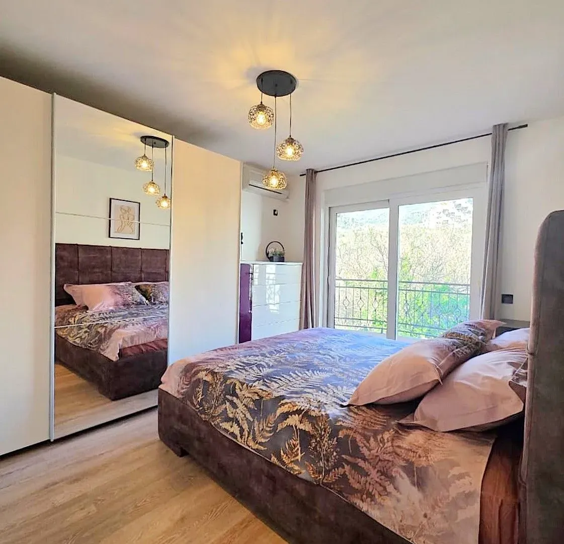 Prodaja, trosoban stan, 106m², Bečići, Budva