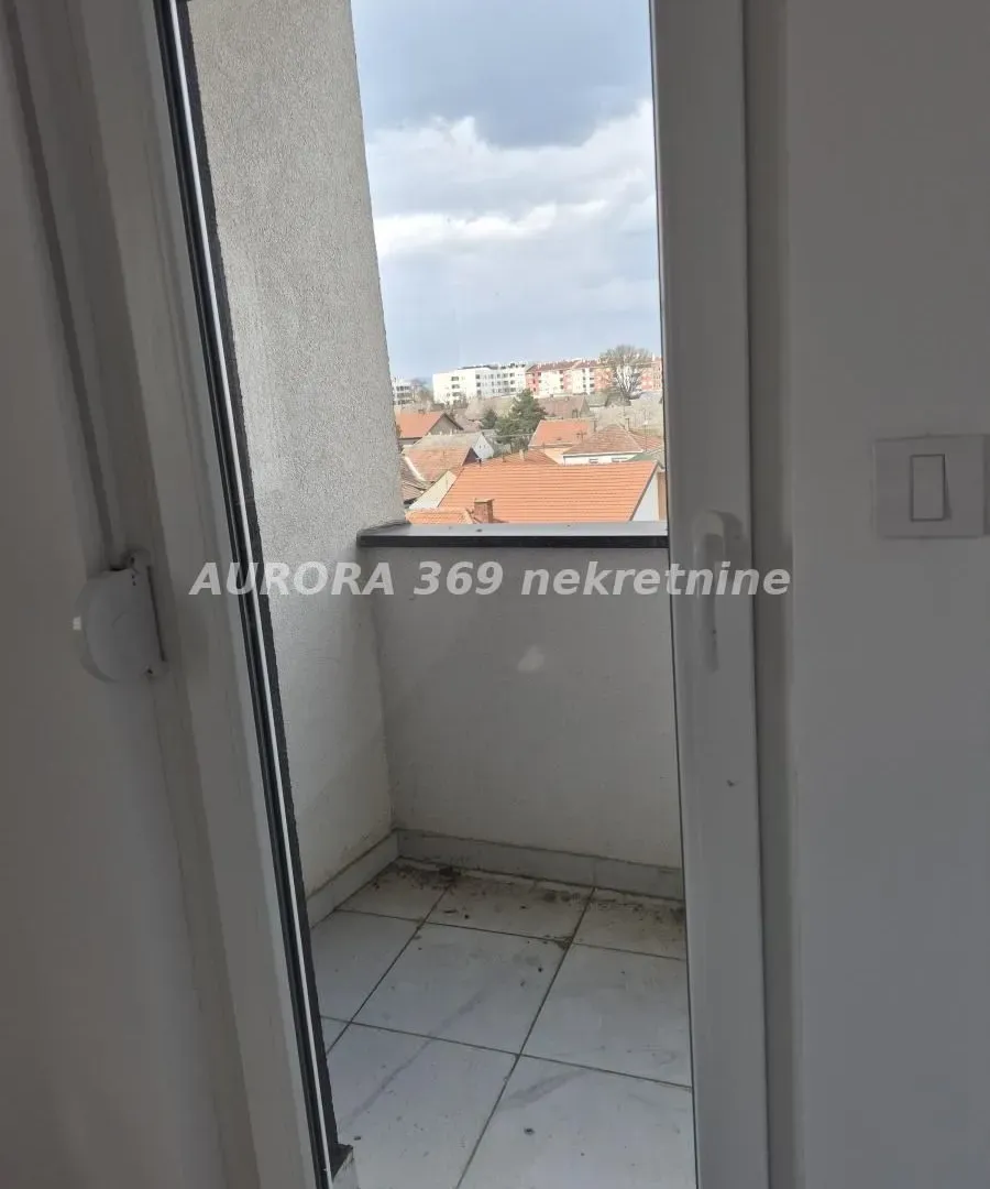 Sale, two bedroom apartment, 52m², Ruma, Srbija