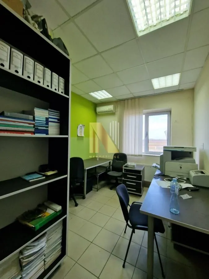 Rent, office space, 1200m², Čenej, Novi Sad Sve Podlokacije