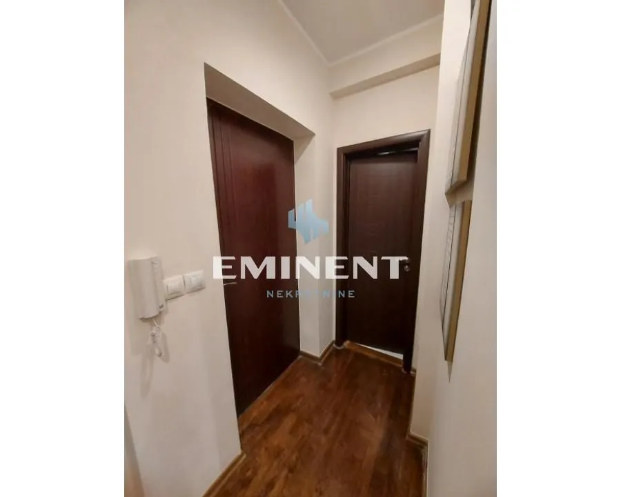 Rent, three bedroom apartment, 90m², Vračar Sve Podlokacije, Beograd
