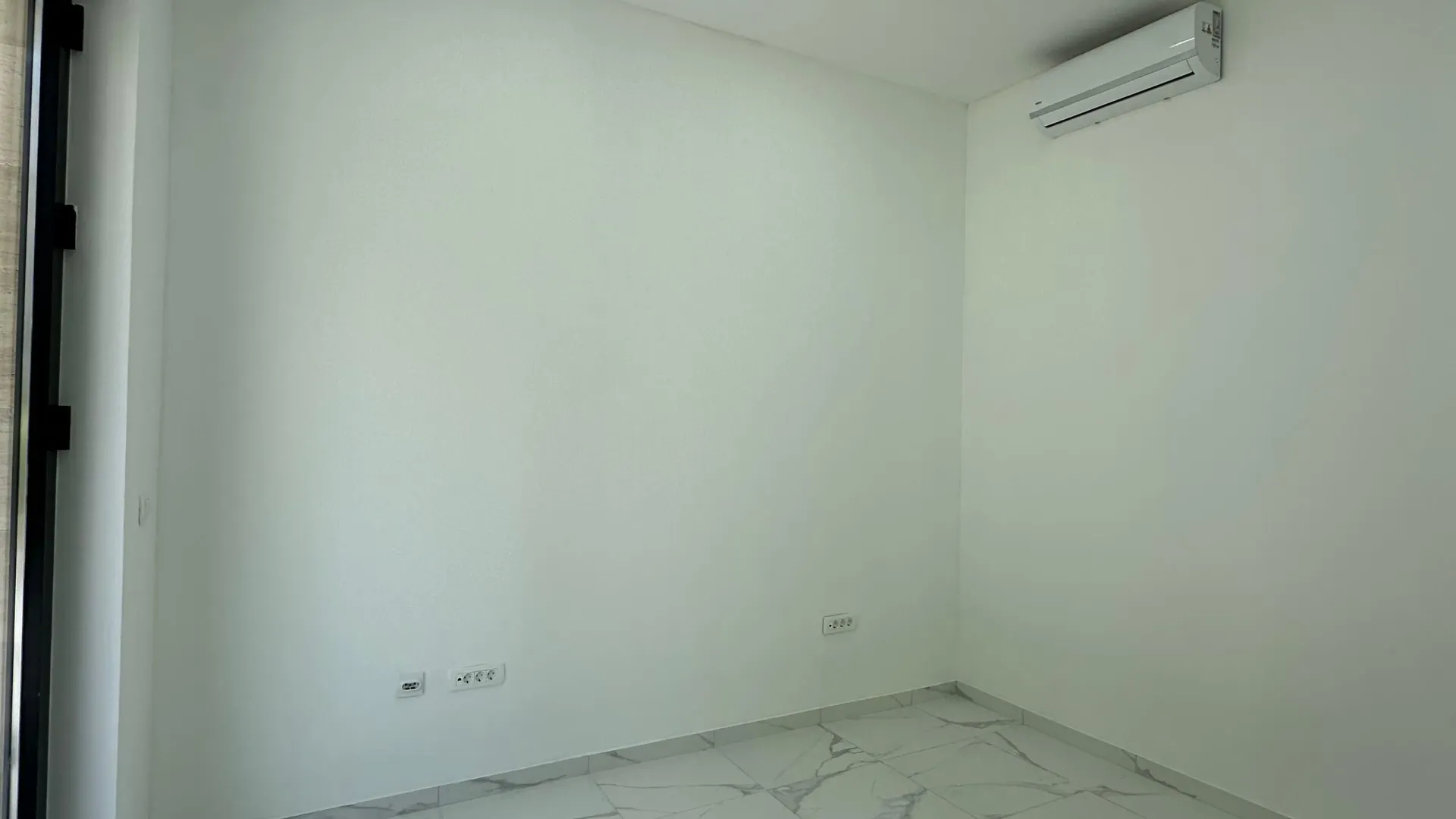 Rent, office space, 48m², Seljanovo, Tivat