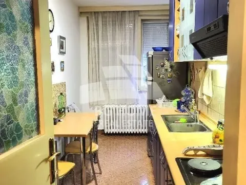 Izdavanje, trosoban stan, 70m², Stari Merkator, Novi Beograd Sve Podlokacije - image 4