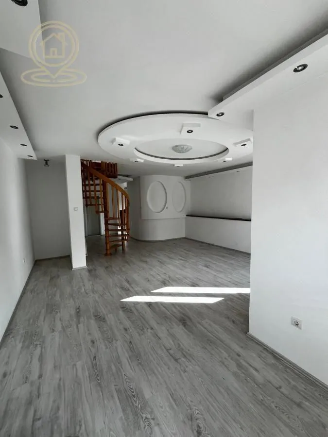 Prodaja, trosoban stan, 130m², Sremski Karlovci, Novi Sad