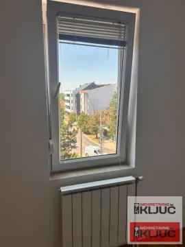 Izdavanje, jednosoban stan, 35m², Bulevar Evrope, Novi Sad Sve Podlokacije - image 7