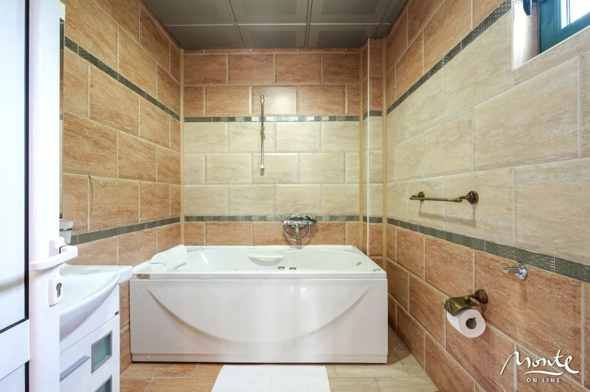Sale, house, 560m², Petrovac, Budva