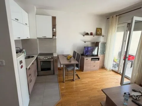 Prodaja, garsonjera, 38m², City Kvart, Podgorica - image 4