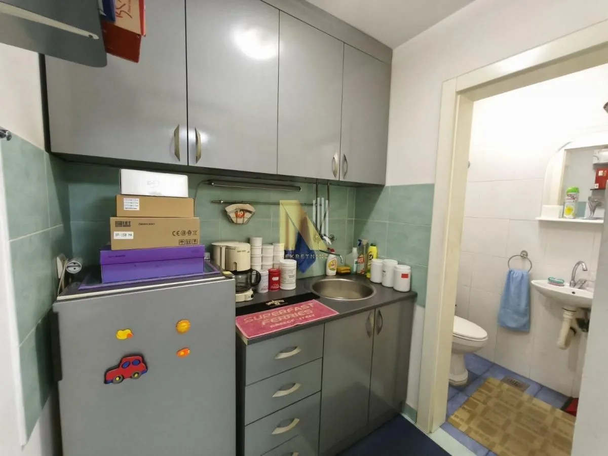 Rent, office space, 54m², Grbavica, Novi Sad Sve Podlokacije
