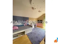 Rent, house, 200m², Surčin, Beograd - image 9