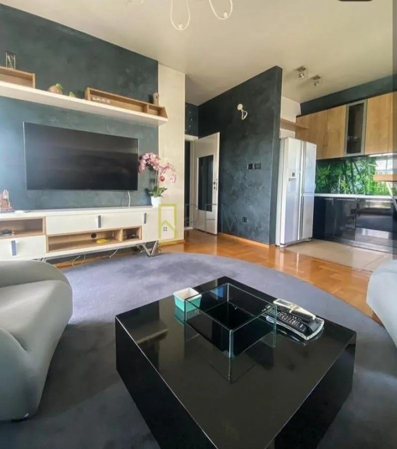 Rent, two bedroom apartment, 80m², Preko Morače, Podgorica