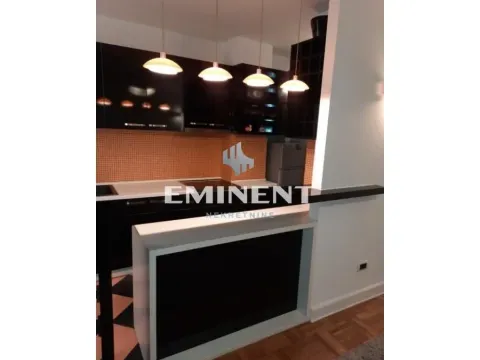 Izdavanje, trosoban stan, 70m², Novi Beograd Sve Podlokacije, Beograd - image 3