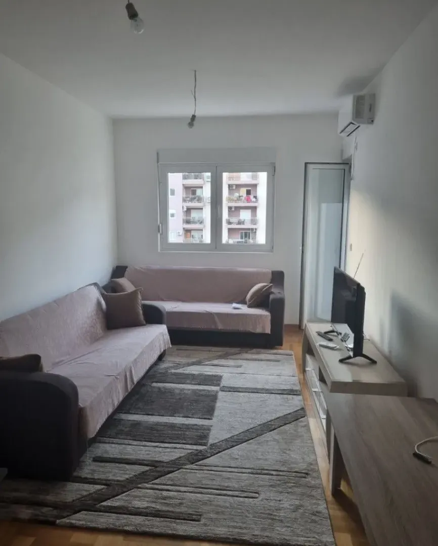 Izdavanje, jednosoban stan, 45m², Rozino, Budva