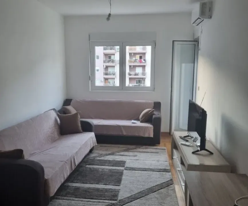 Rent, one bedroom apartment, 45m², Rozino, Budva