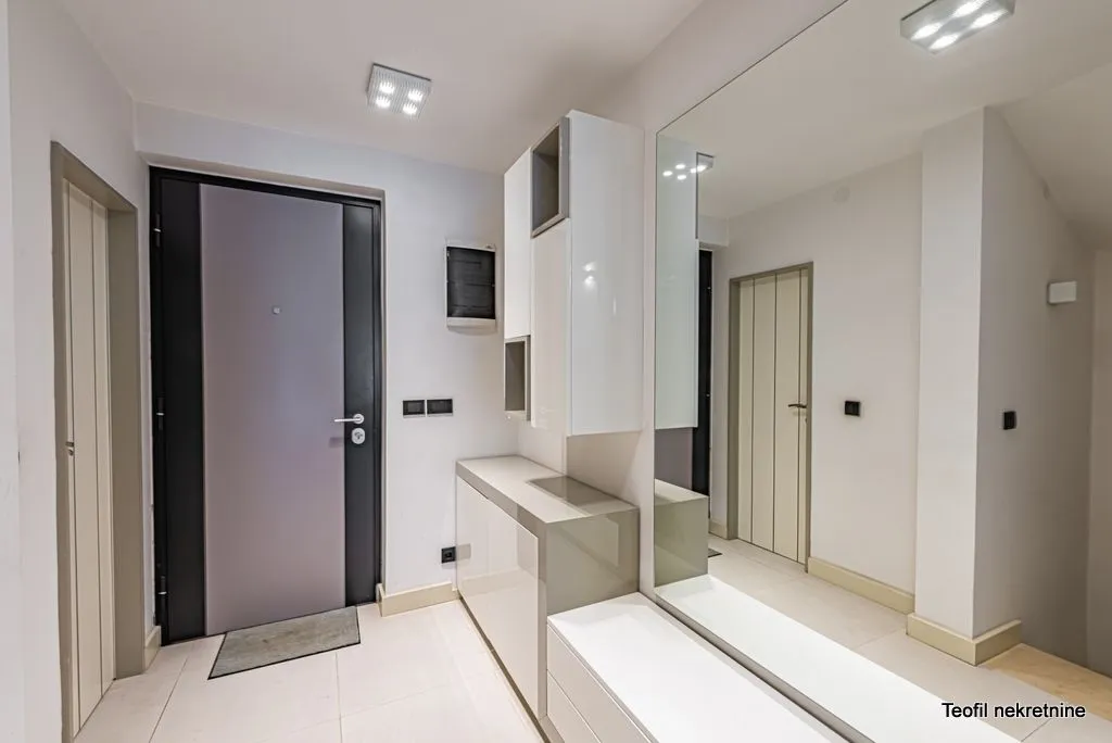 Sale, house, 305m², Čukarica, Beograd