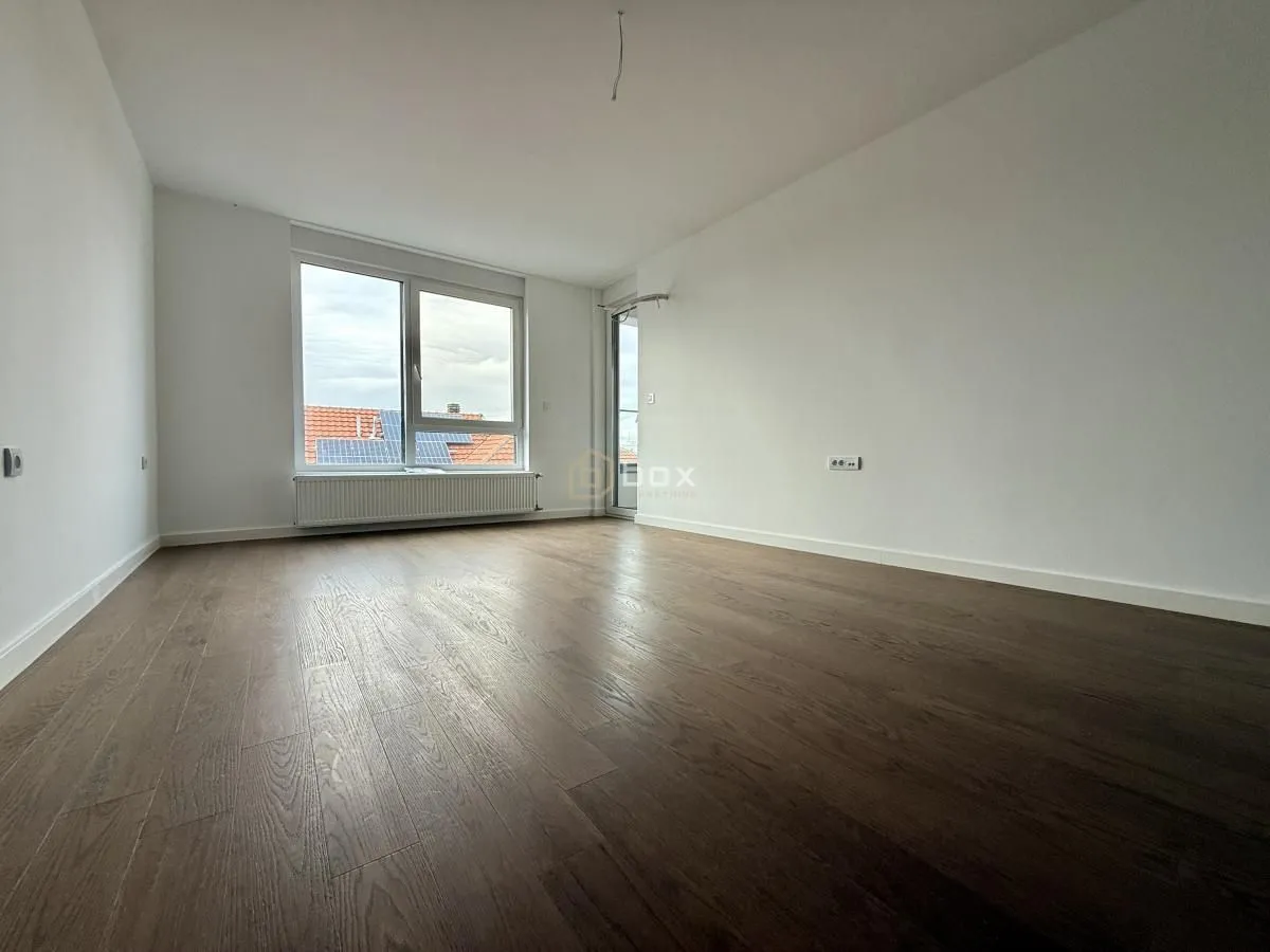 Prodaja, jednosoban stan, 46m², Pantelej, Niš
