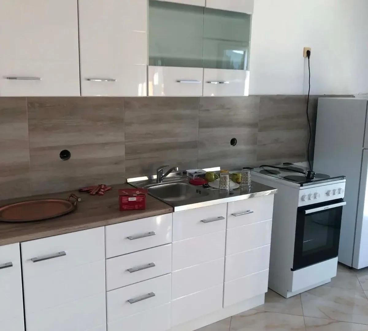 Rent, one bedroom apartment, 55m², Čeluga, Bar