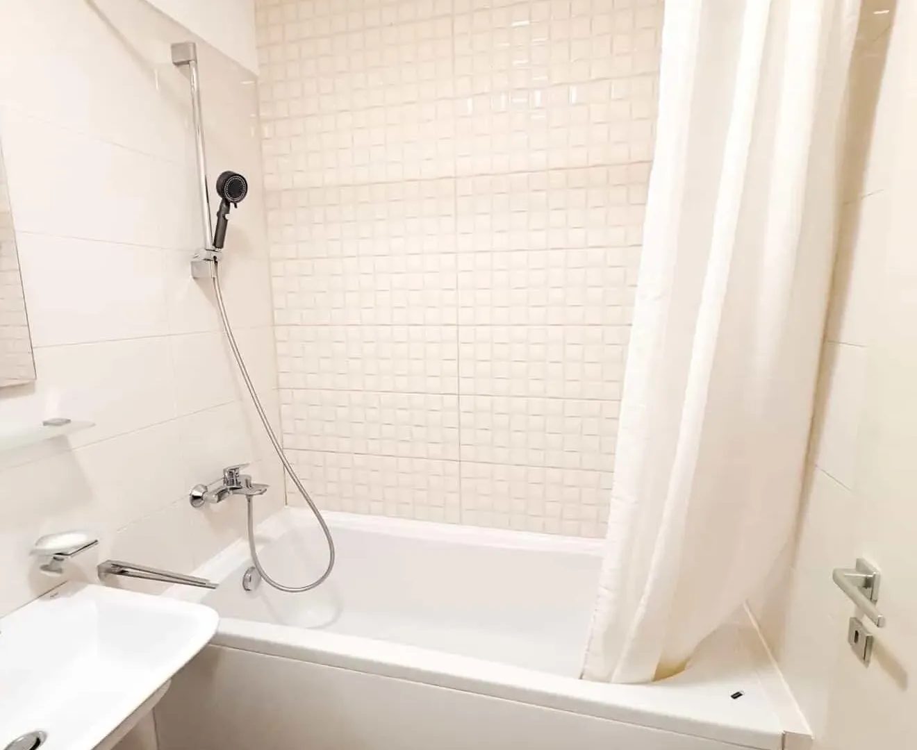Izdavanje, jednosoban stan, 46m², City Kej, Podgorica