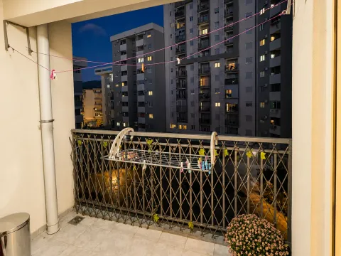 Izdavanje, jednosoban stan, 45m², City Kej, Podgorica - image 4