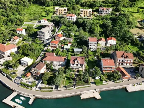 Sale, two bedroom apartment, 55m², Stoliv, Kotor - image 9