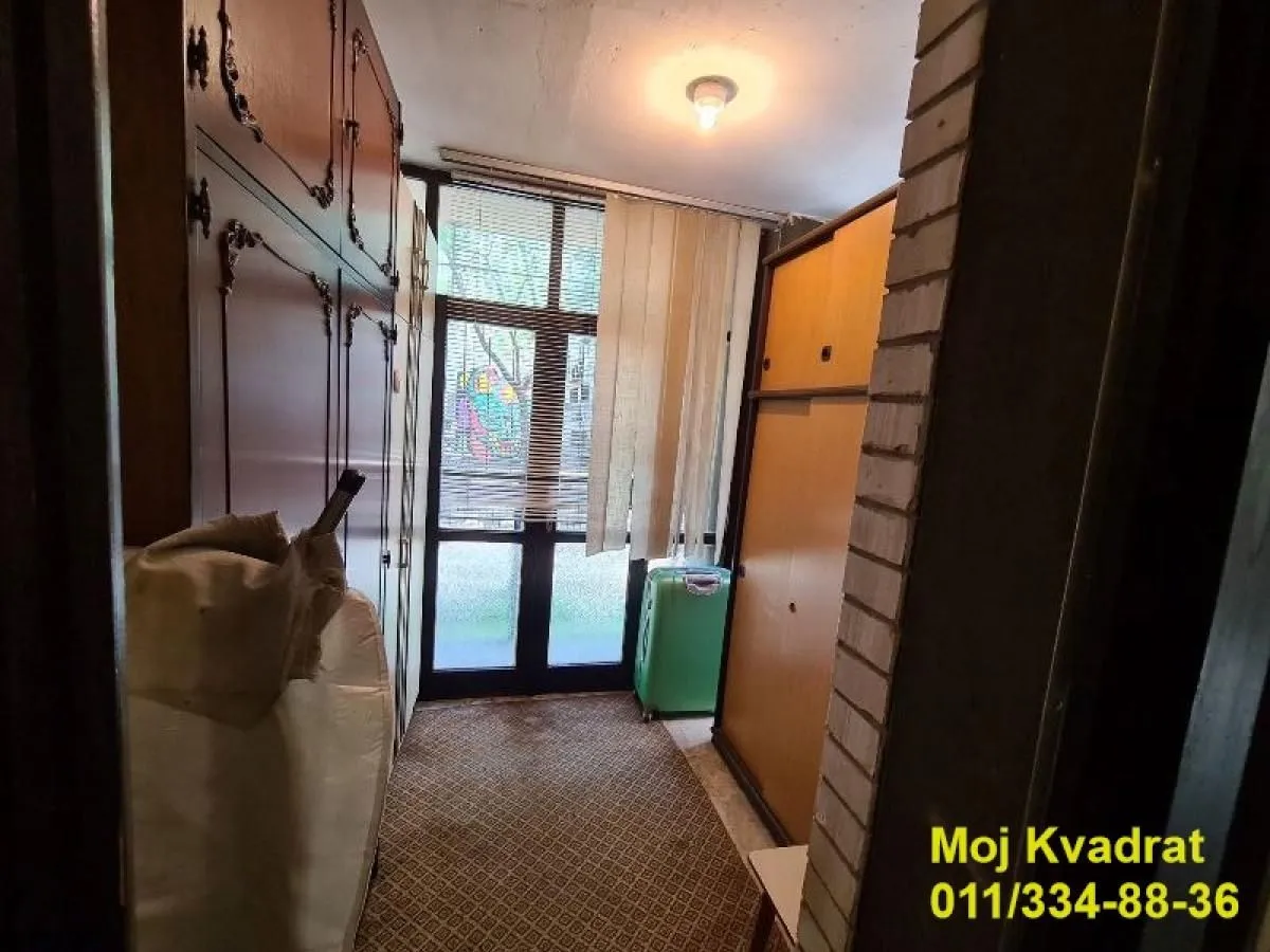 Sale, two bedroom apartment, 58m², Kalenić Pijaca, Vračar Sve Podlokacije
