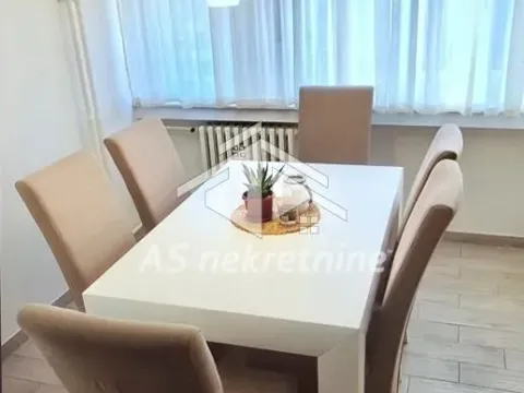 Izdavanje, stan, 70m², Novi Beograd Blok 33, Novi Beograd Sve Podlokacije - image 4