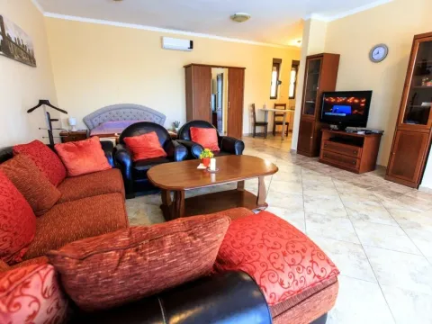 Prodaja, kuća, 340m², Budva, Crna Gora - image 35