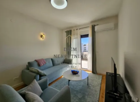 Prodaja, dvosoban stan, 72m², Centar, Bar