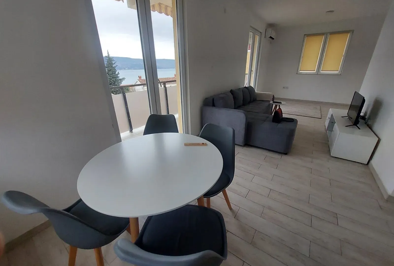 Prodaja, stan, 53m², Herceg Novi, Crna Gora