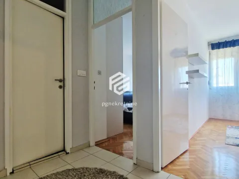 Rent, two bedroom apartment, 67m², Stara Varoš, Podgorica - image 11