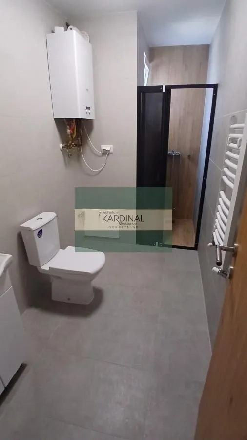 Prodaja, dvosoban stan, 70m², Erdoglija, Kragujevac