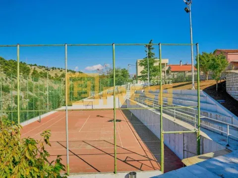 Izdavanje, kuća, 300m², Zagorič, Podgorica - image 6