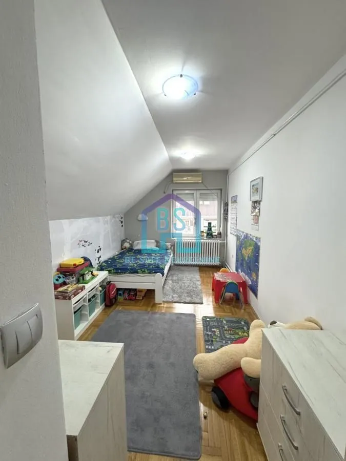 Prodaja, trosoban stan, 80m², Nova Detelinara, Novi Sad Sve Podlokacije