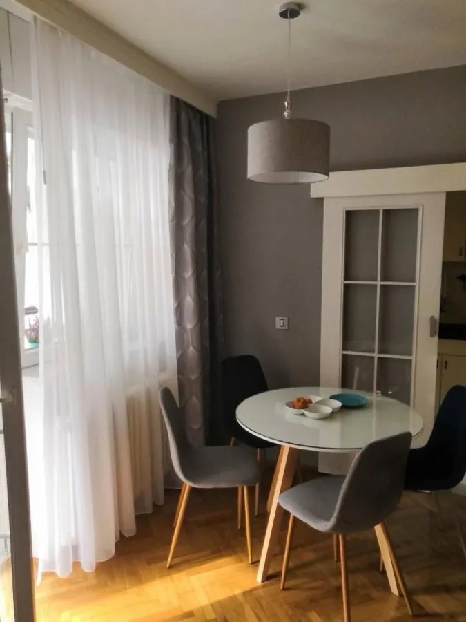 Prodaja, dvosoban stan, 64m², Centar, Novi Sad