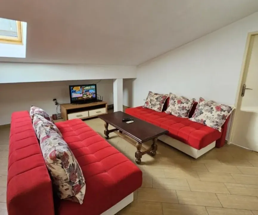 Izdavanje, jednosoban stan, 50m², Seljanovo, Tivat