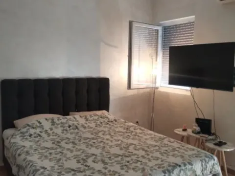 Izdavanje, garsonjera, 30m², Pobrežje, Podgorica - image 3