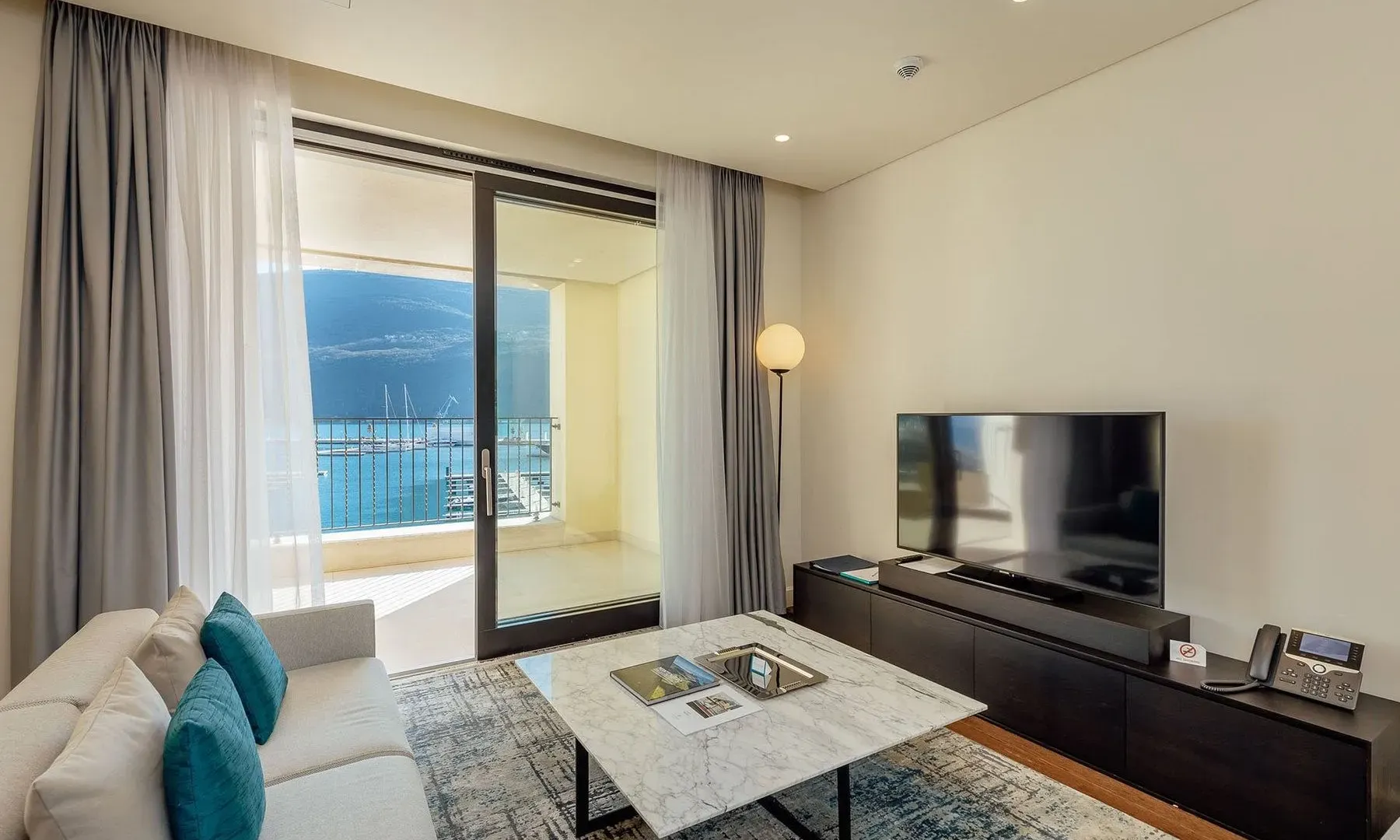 Prodaja, dvosoban stan, 120m², Portonovi, Herceg Novi