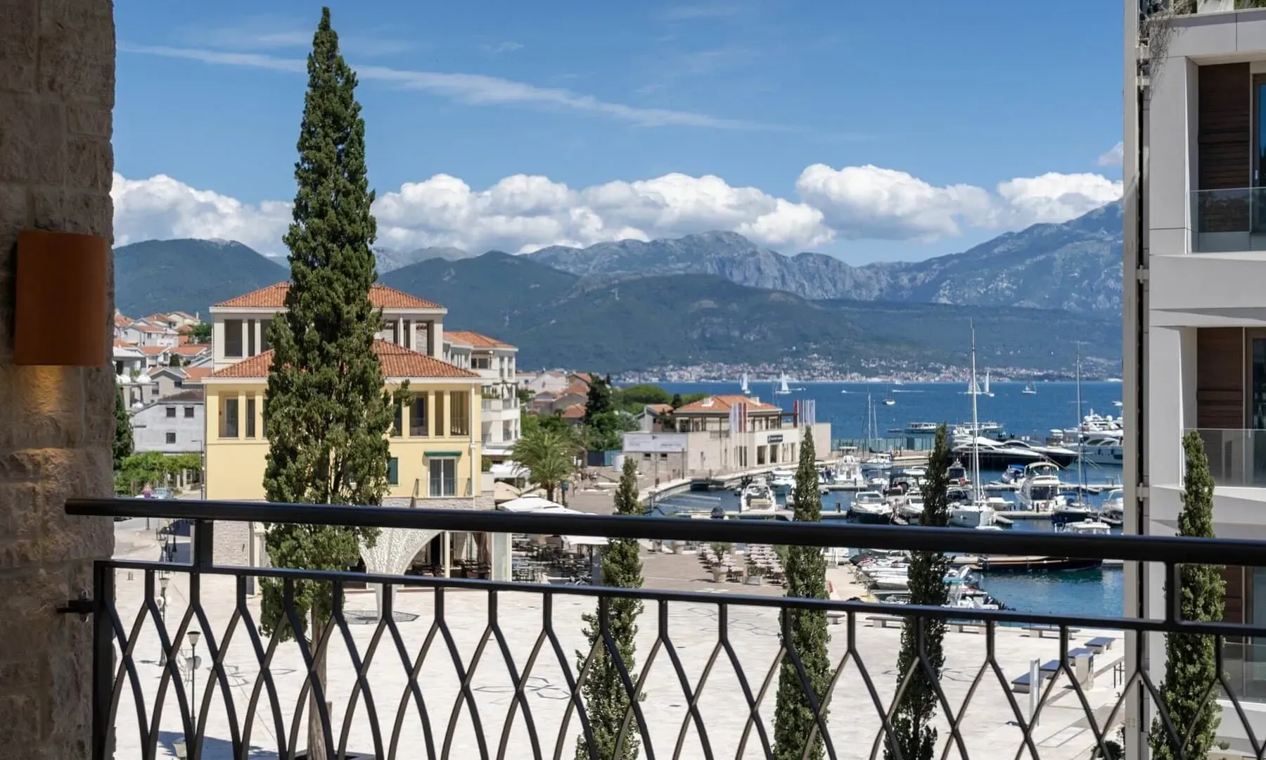 Prodaja, jednosoban stan, 88m², Portonovi, Herceg Novi