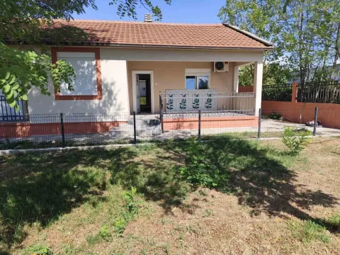 Izdavanje, ugostiteljski objekat, 110m², Golubovci, Podgorica - image 10