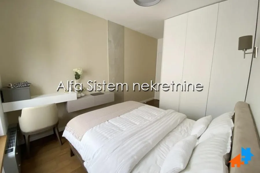 Izdavanje, dvosoban stan, 43m², Vračar Centar, Vračar Sve Podlokacije