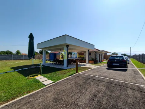 Sale, house, 250m², Zeta, Podgorica - image 13