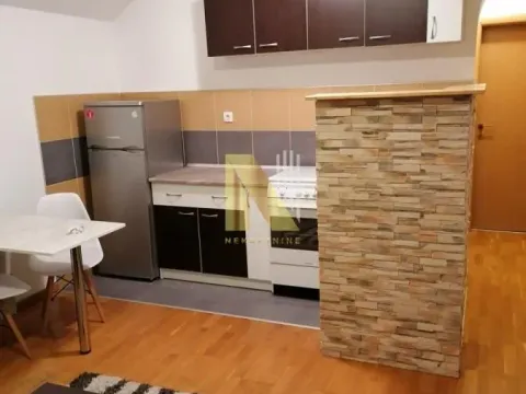 Rent, studio apartment, 28m², Bulevar Oslobodjenja, Novi Sad Sve Podlokacije - image 7