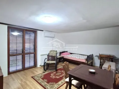 Prodaja, kuća, 208m², Voždovac Sve Podlokacije, Beograd - image 14